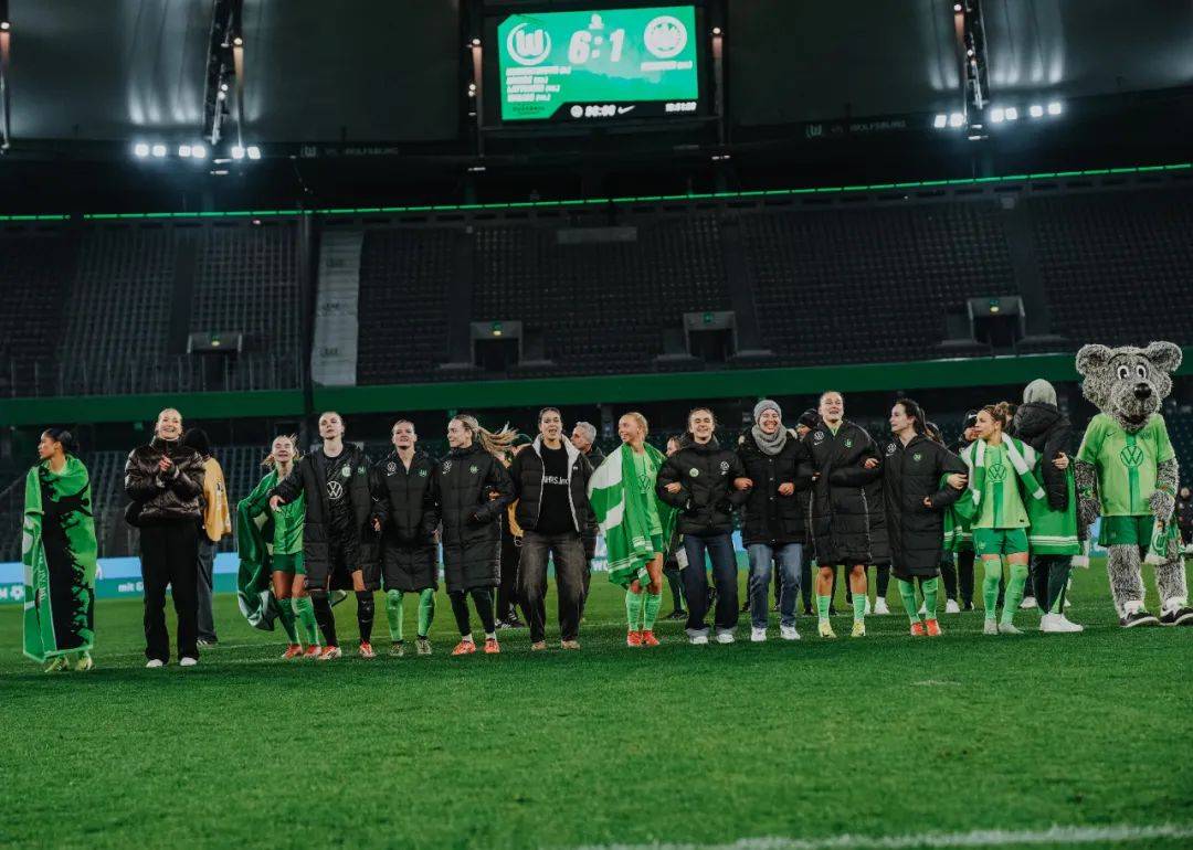 九游游戏-多芬球员获得国家队征召，展望国际赛场