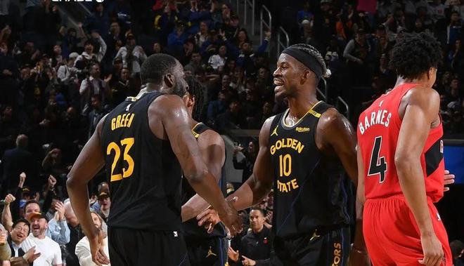 勇士队核心球员在比赛中独揽高得分