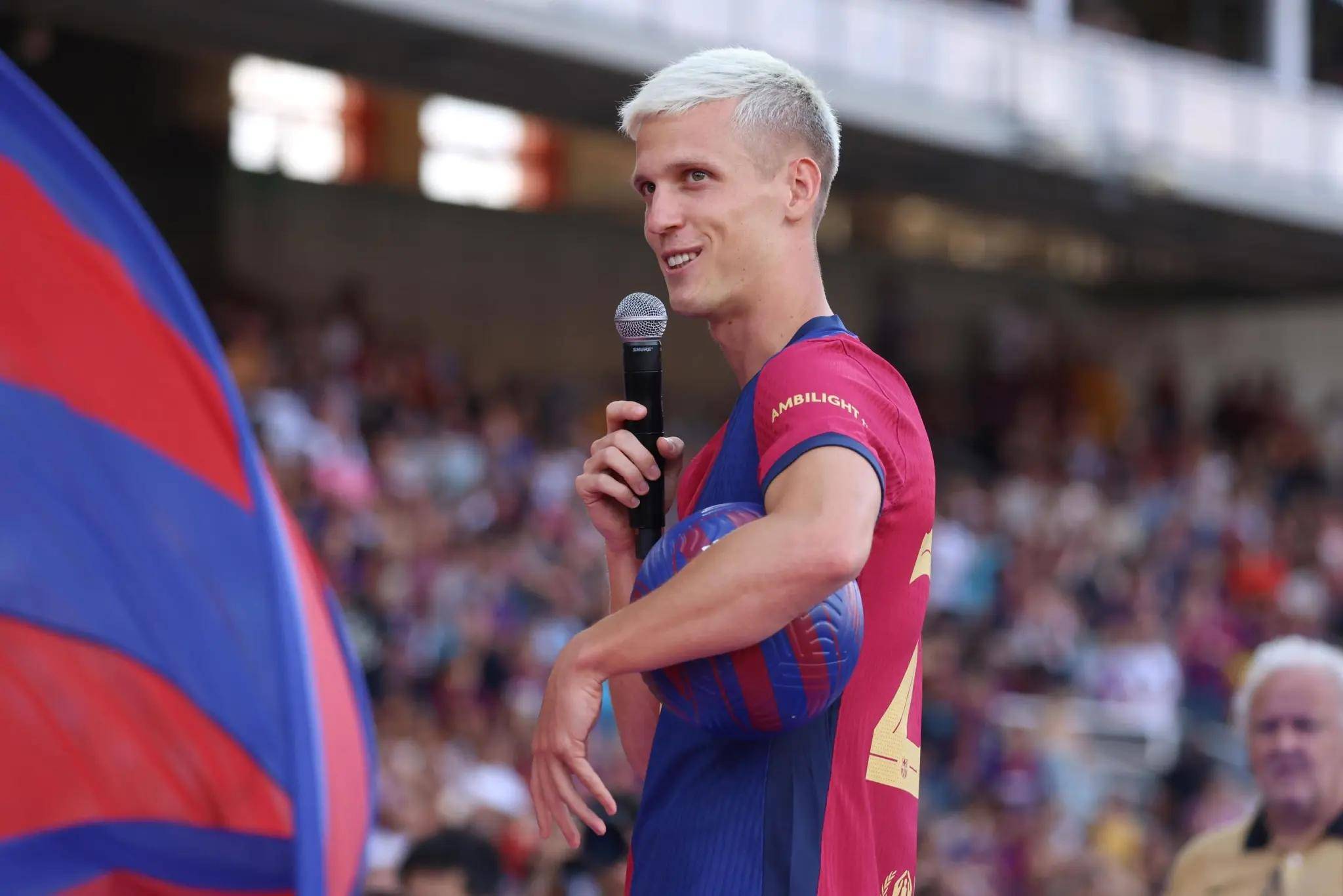 巴萨青训培养新秀,球迷对其前景抱有期待 巴萨青训培养新秀,球迷对其前景抱有期待