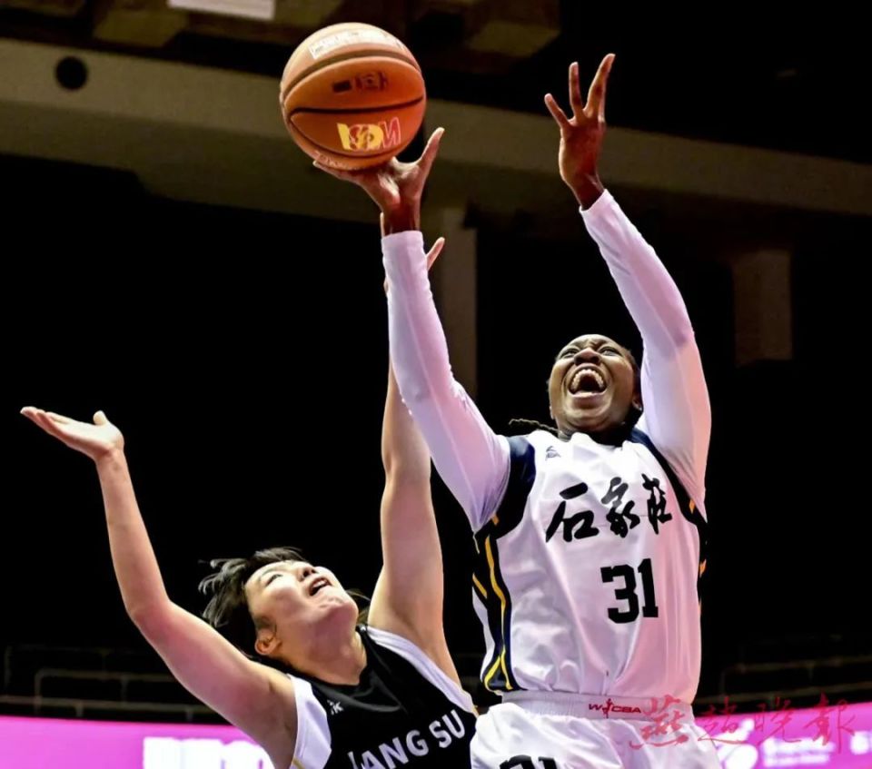 九游体育-法国女篮力挫对手，德国队遭遇困境