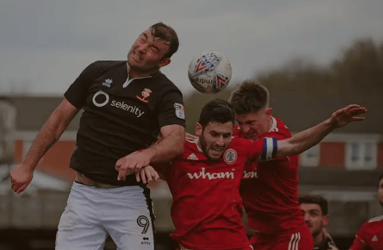 凯泽斯劳滕主场遭遇失利,赛季形势不明的简单介绍 凯泽斯劳滕主场遭遇失利,赛季形势不明的简单介绍