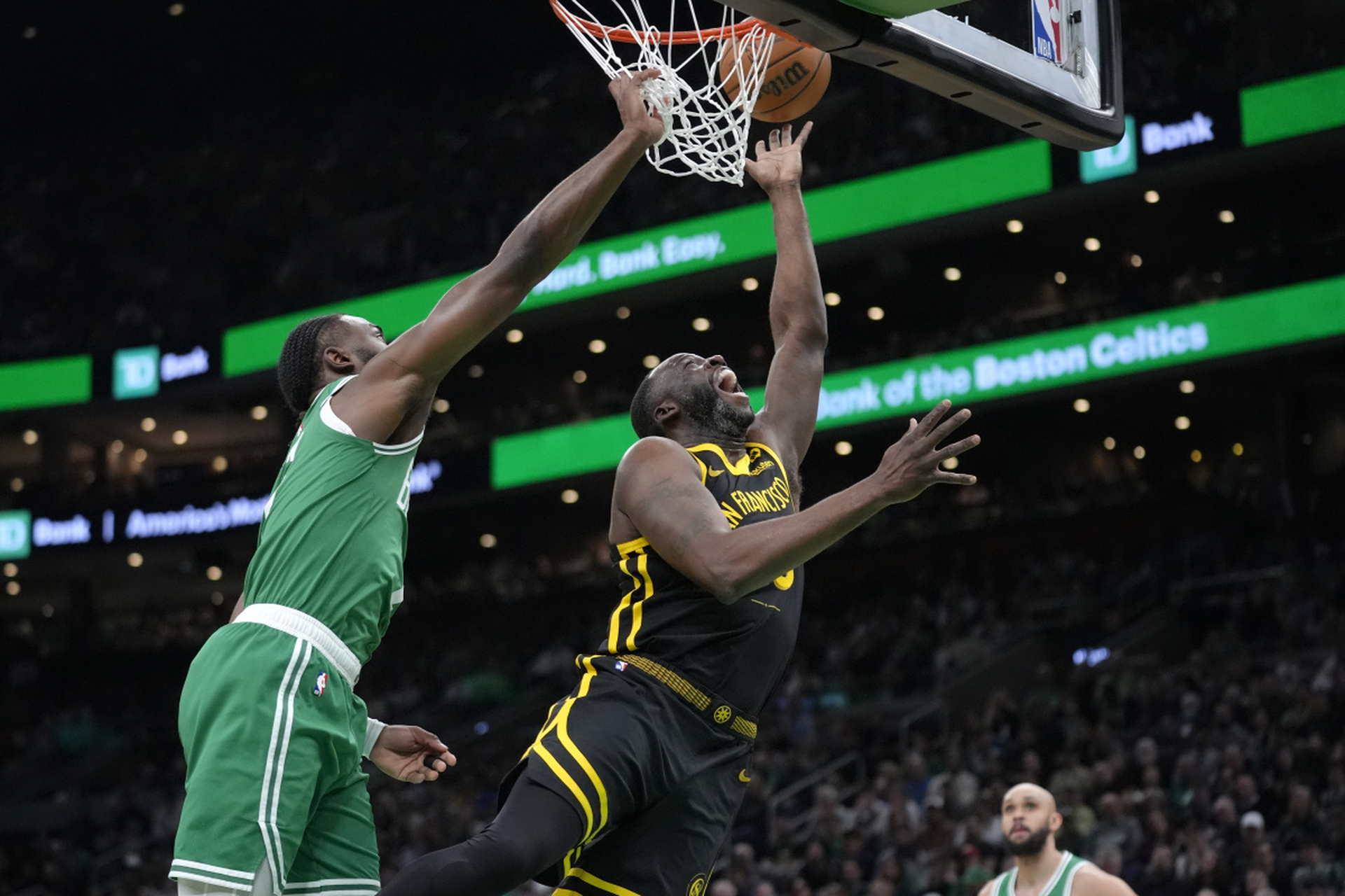 关于步行者击败凯尔特人,豪取三连胜的信息 关于步行者击败凯尔特人,豪取三连胜的信息