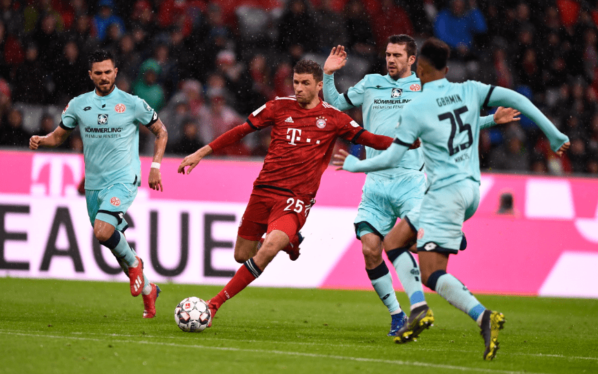 拜仁慕尼黑球员因伤缺席比赛，球队实力受损的简单介绍