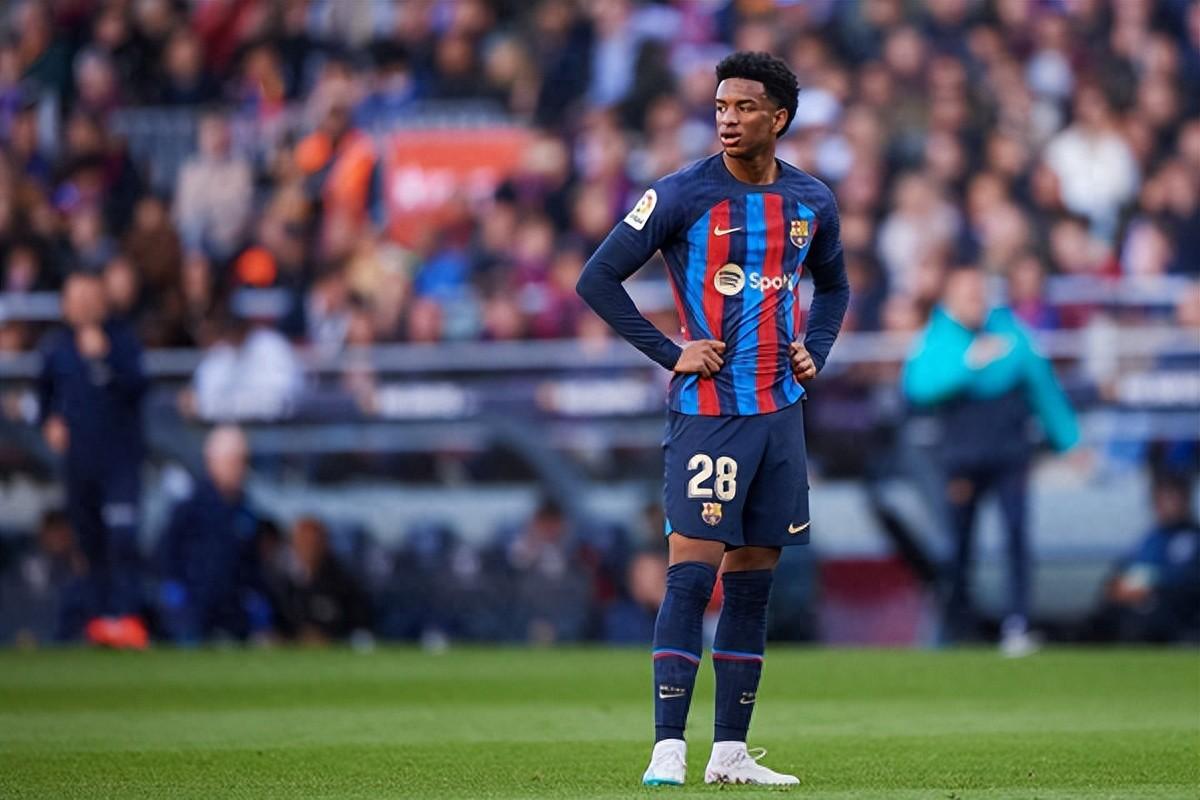 传遭悠悠尔慧眼新巴萨新星或倜傥出众的简单介绍 传遭悠悠尔慧眼新巴萨新星或倜傥出众的简单介绍