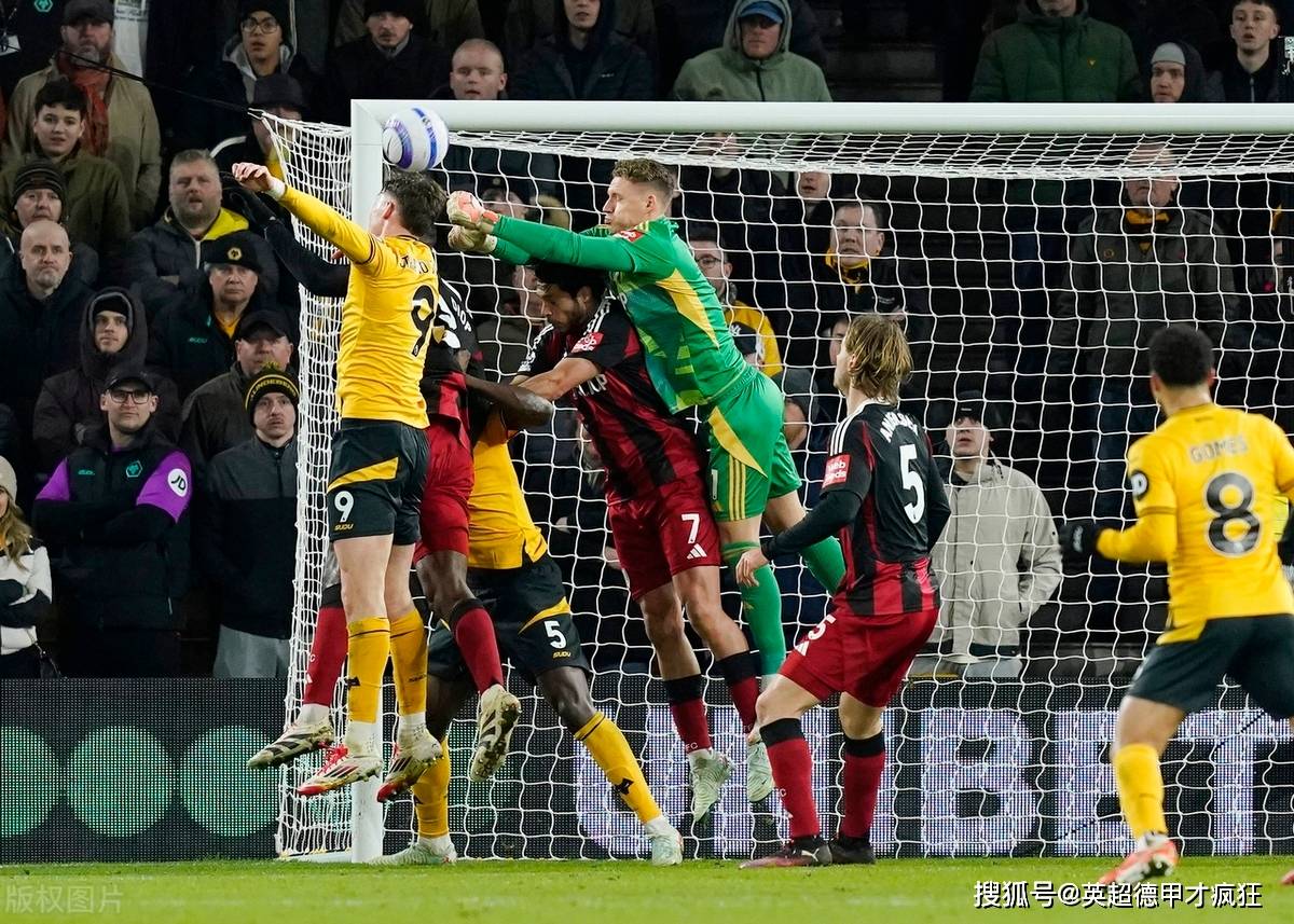 关于阿森纳门将莱诺封堵多次进球威胁,成为守门利器的信息 关于阿森纳门将莱诺封堵多次进球威胁,成为守门利器的信息