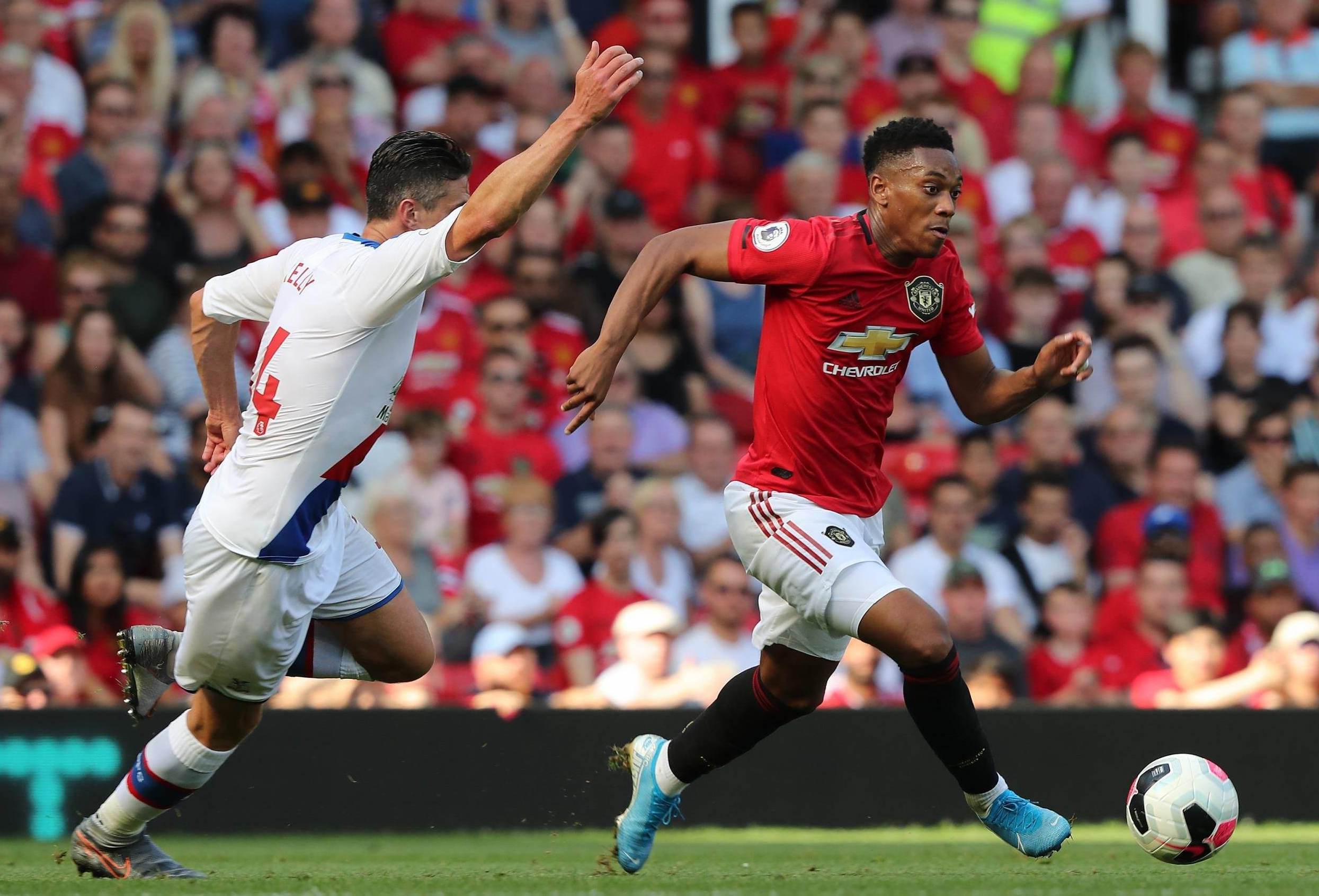 包含水晶宫主场大胜，逆袭胜利领先对手的词条