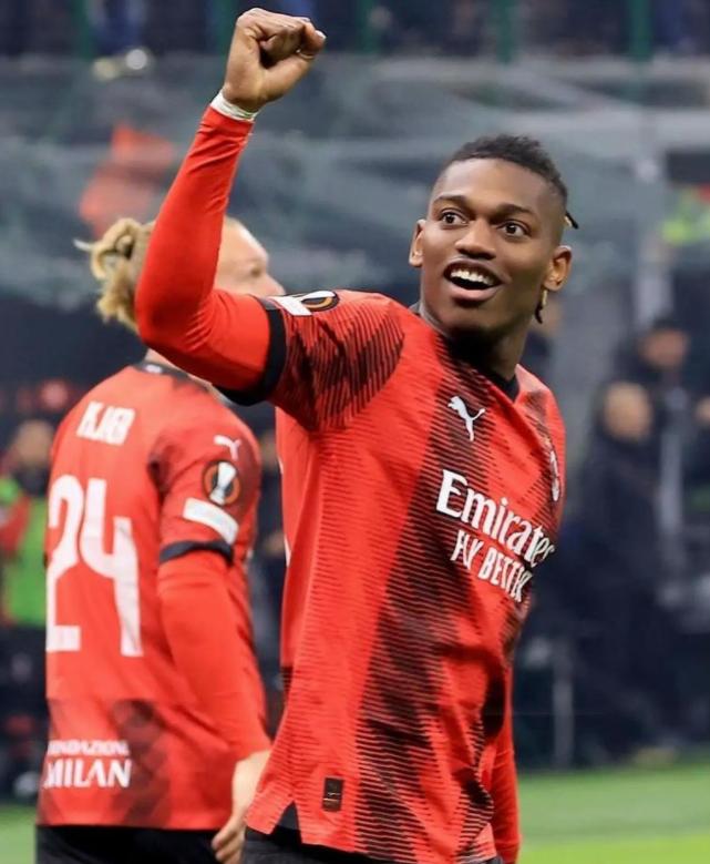 米兰AC签下阿根廷锋线悍将，强化攻击火力的简单介绍