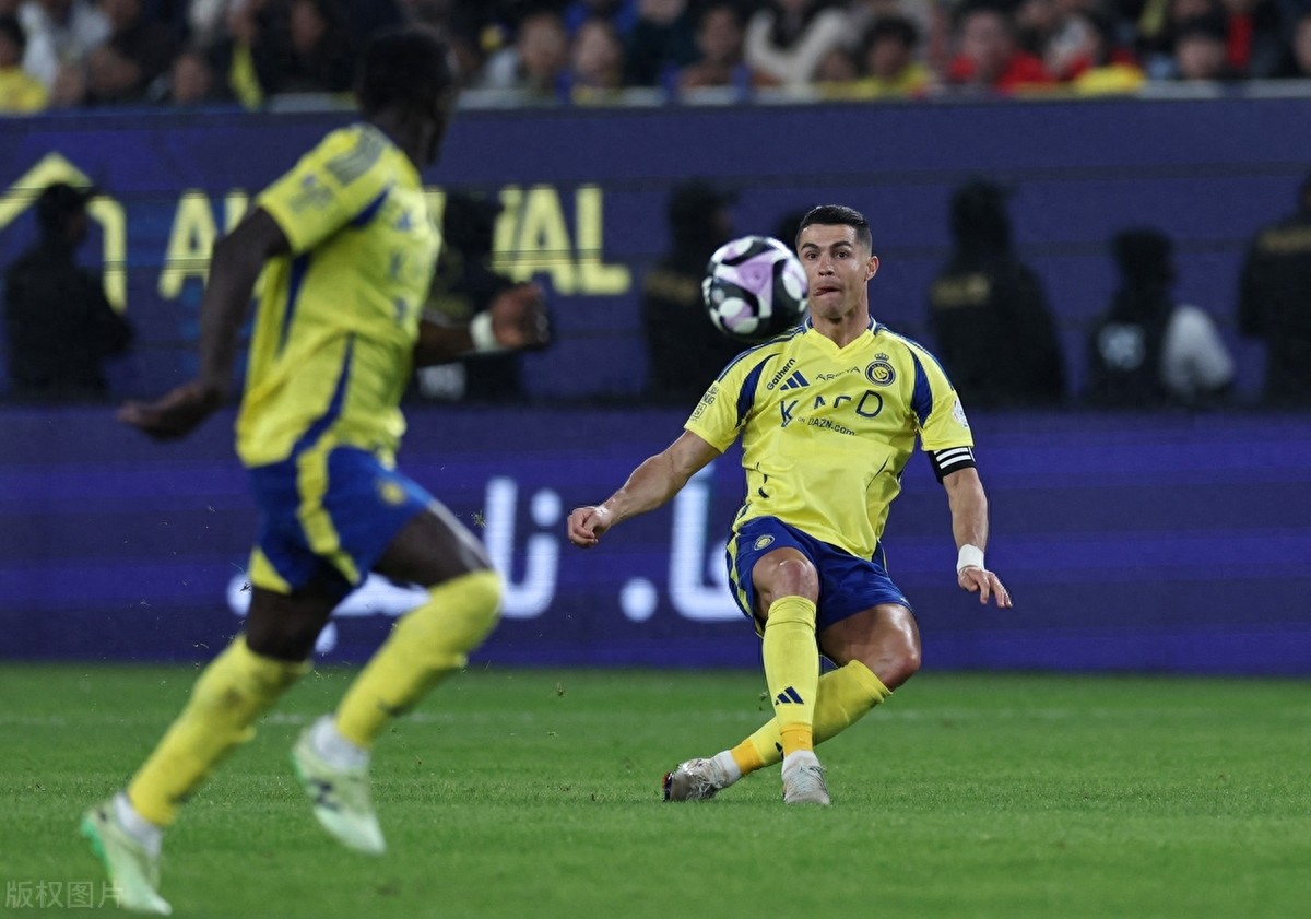 关于沙尔克队打出高质量比赛,取得关键胜利的信息 关于沙尔克队打出高质量比赛,取得关键胜利的信息