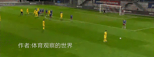 乌拉圭队在欧预赛比赛中不敌波兰