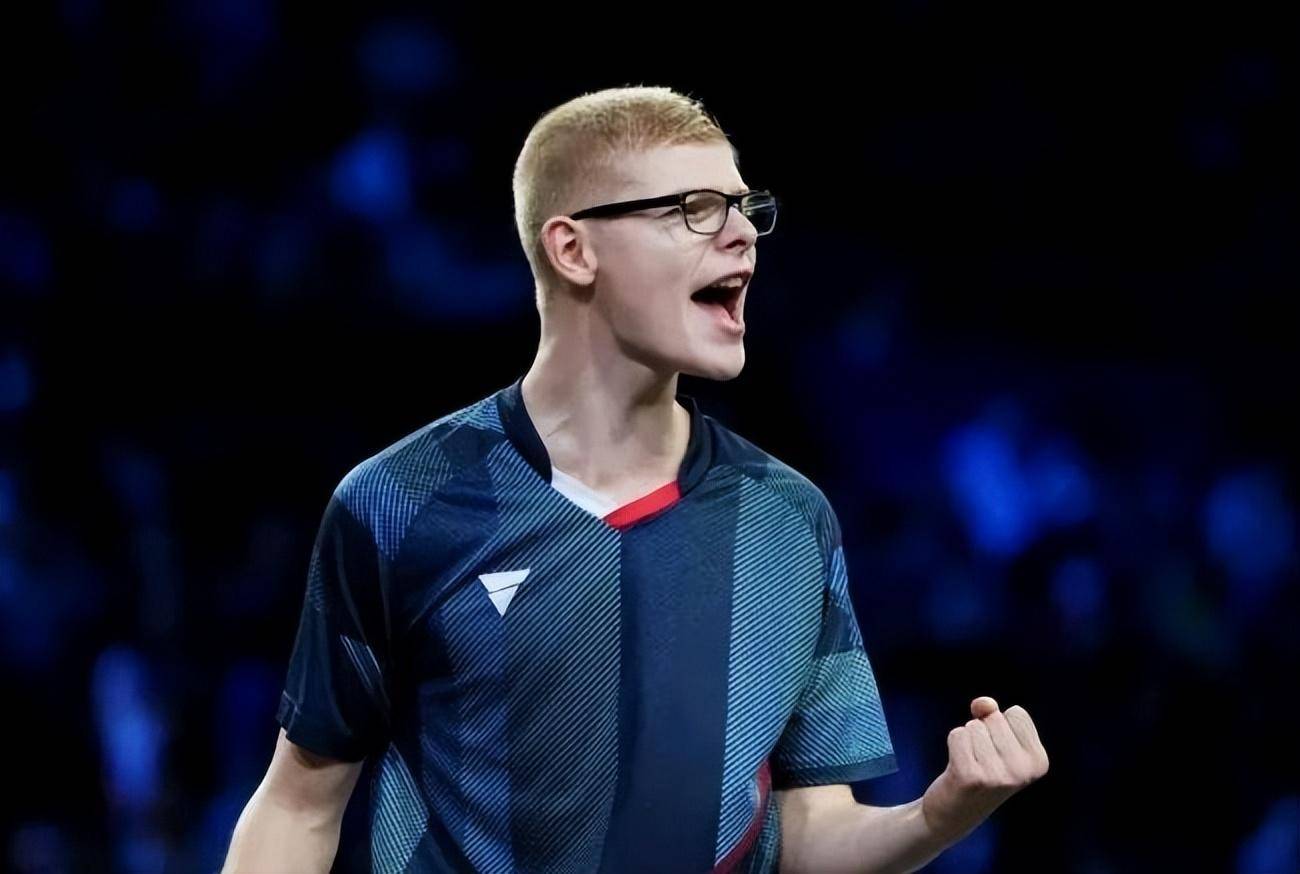 关于法兰克福客场爆冷不敌，遭遇颓势的信息