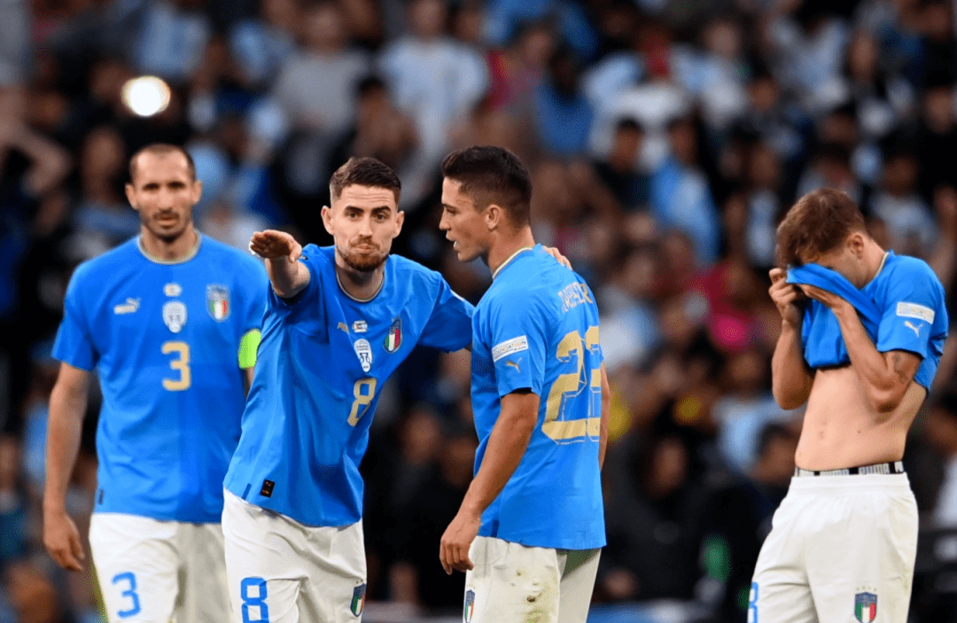 王牌球队欧国联赛后盖彩云，球迷转粉的简单介绍