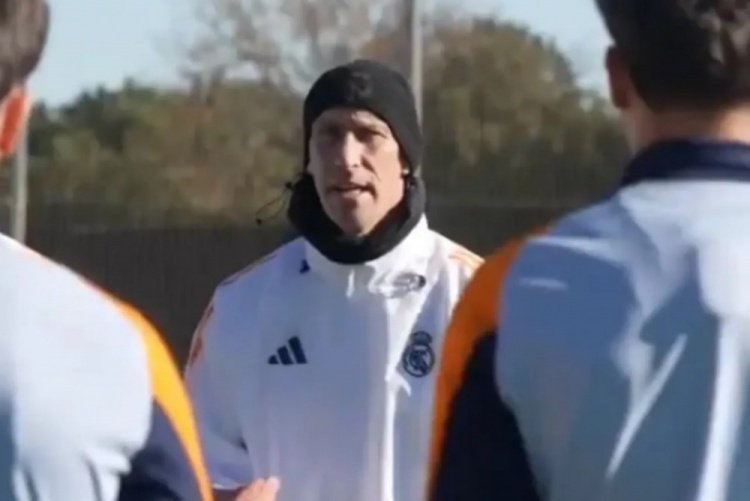 关于阿尔梅里亚球队备战下一场生死战的信息