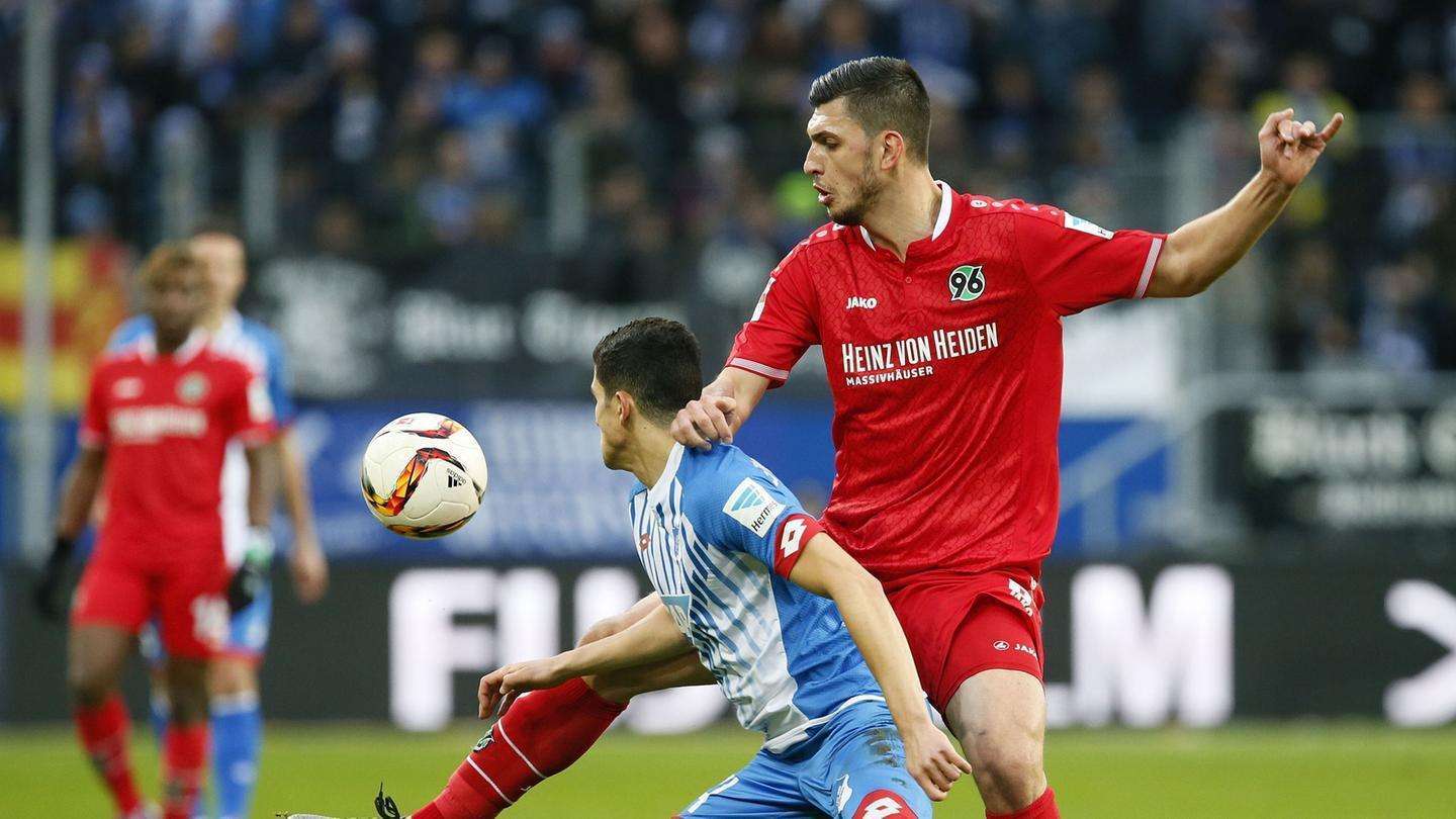 关于汉诺威球员大赞主教练战术调配，带领球队实现连胜的信息