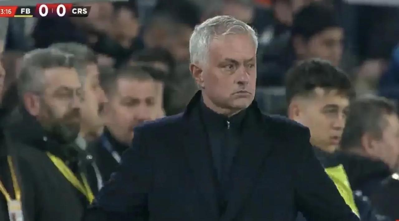 包含力压对手取得胜利,积分榜上升至第二的词条 包含力压对手取得胜利,积分榜上升至第二的词条