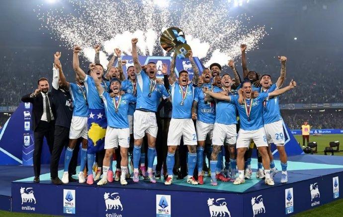 意甲豪门米兰对阵那不勒斯，胜者晋级欧冠