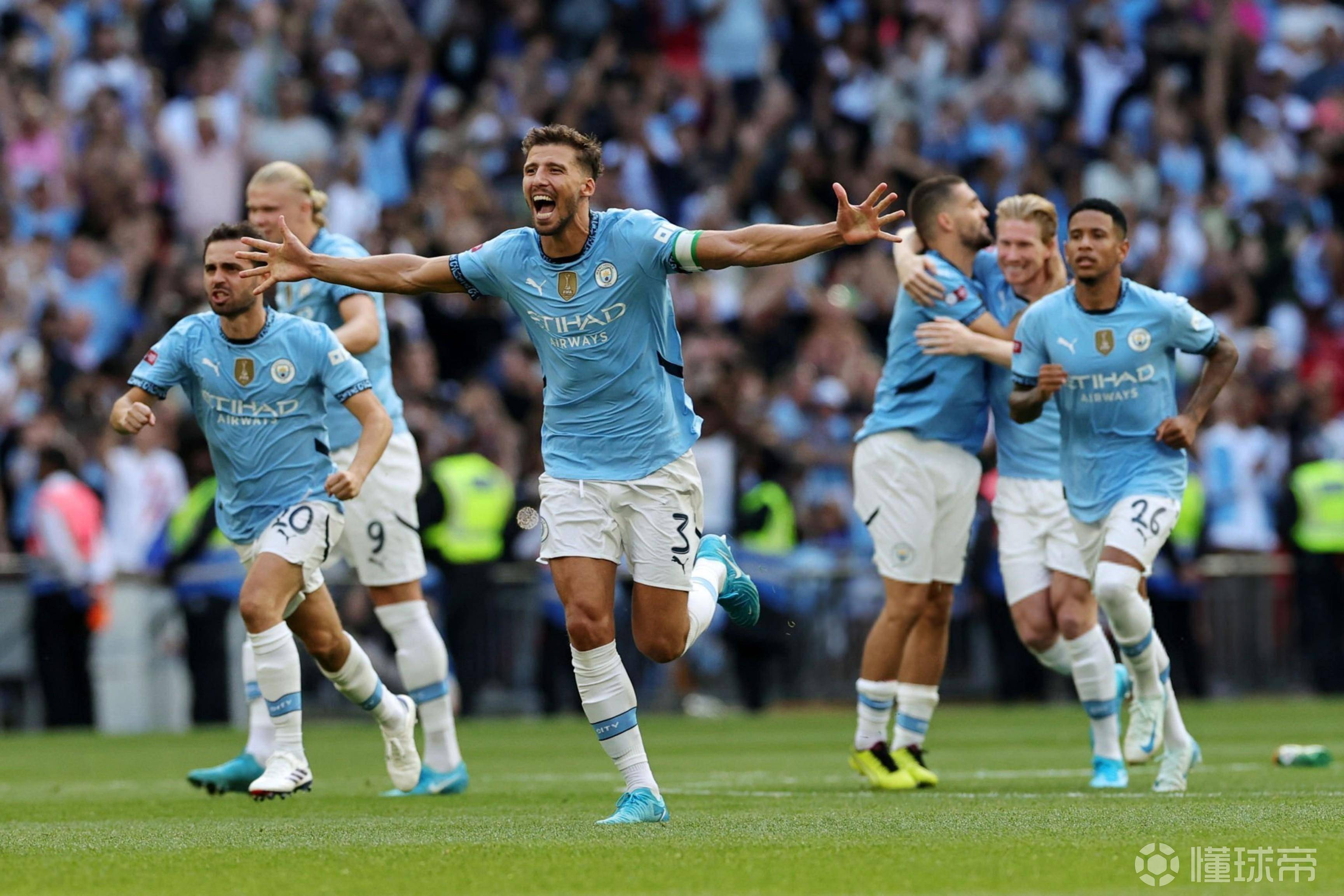 曼联客场不敌西汉姆联，积分领先缩小