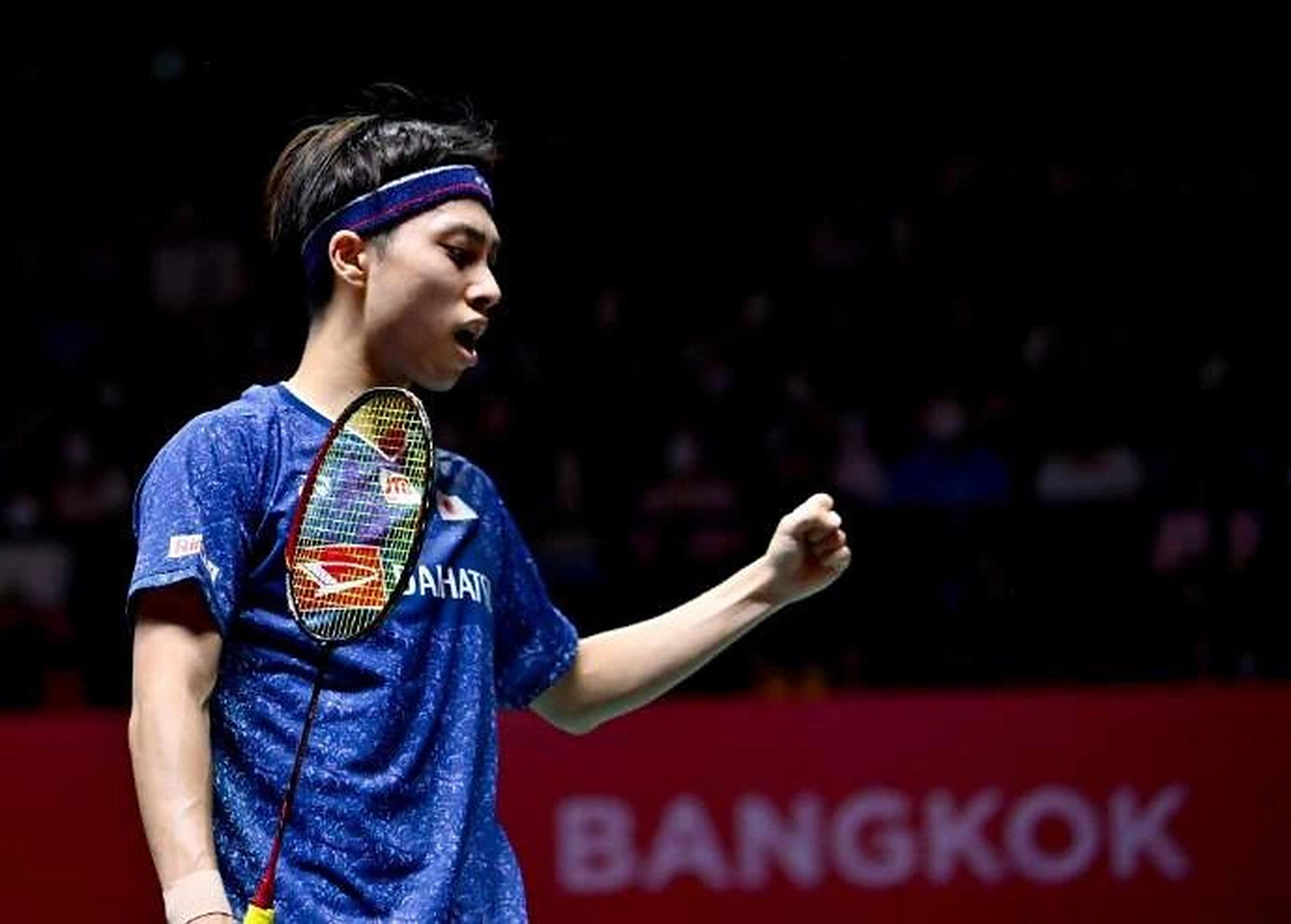 加拿大羽毛球选手逆袭夺冠，晋级决赛