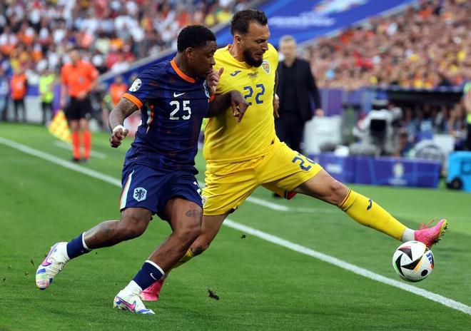 荷兰大胜乌克兰，勇夺欧洲杯半决赛资格