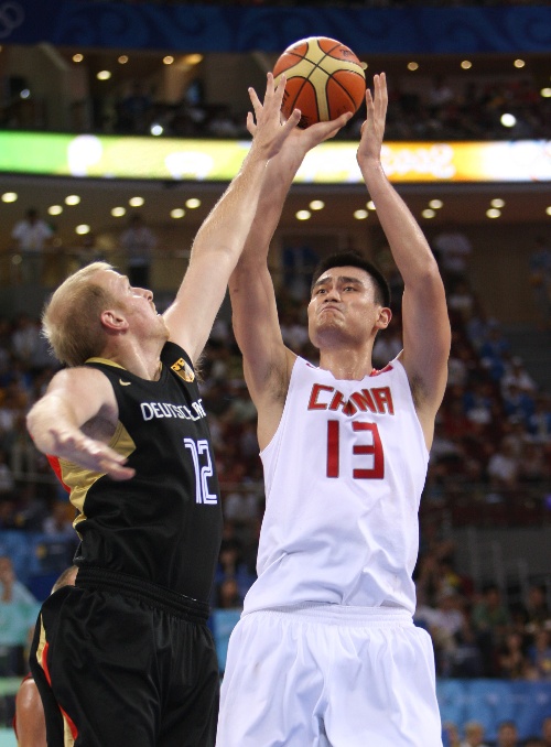 篮球比赛中出现了意料之外的胜利