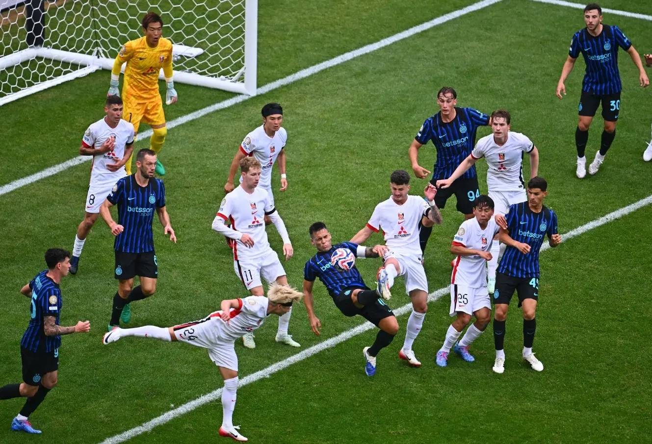 罗马客场逆转国米，豪取关键胜利