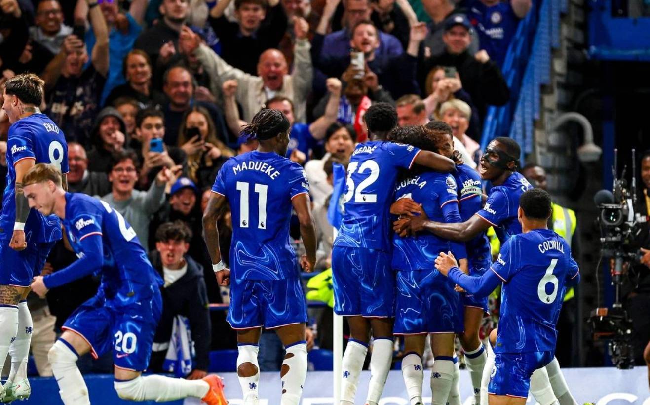 曼联逆袭零封切尔西，破纪录迎胜利