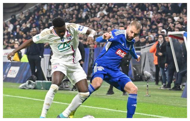 里尔胜出，取得三分宝贵胜利