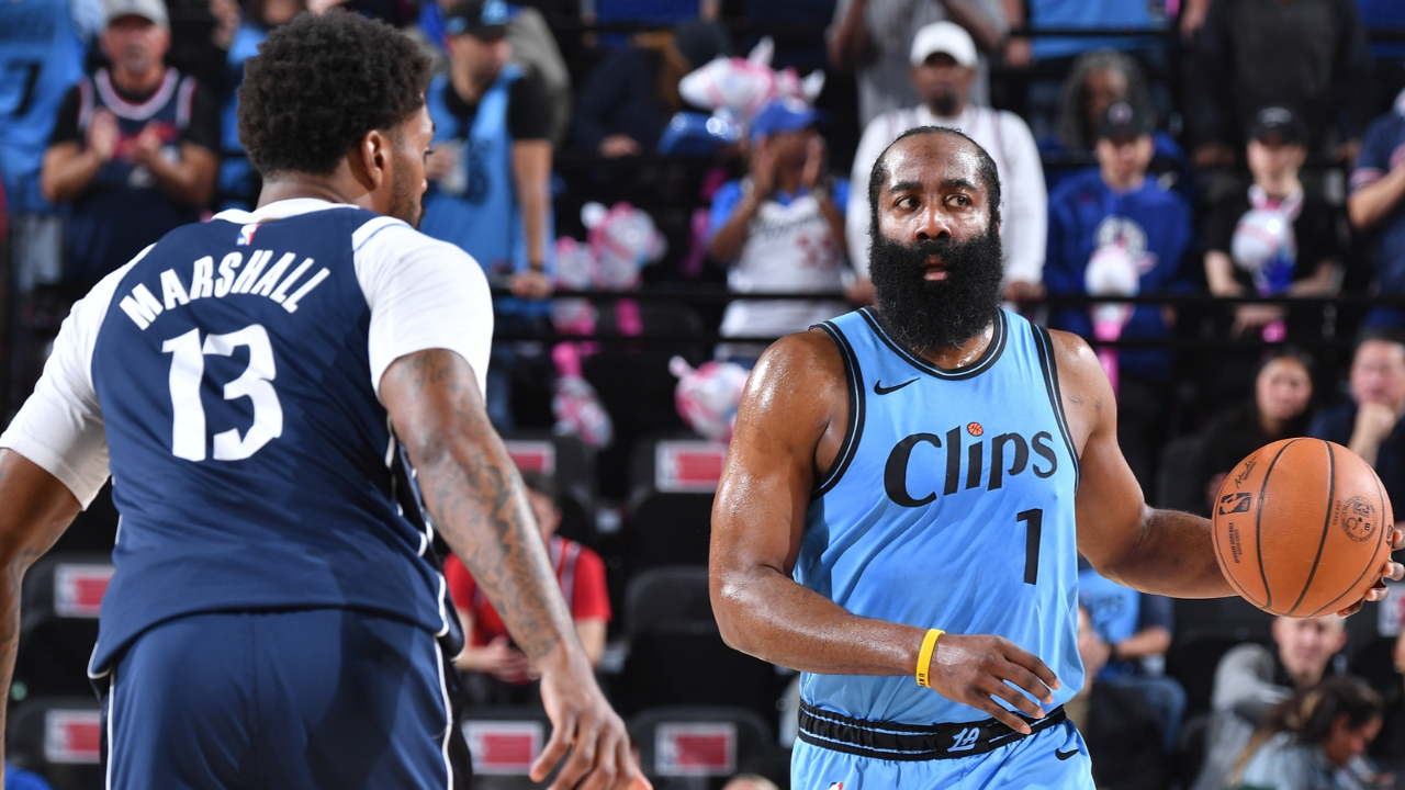 包含替补球员发威,快船主场擒下雷霆稳固第三名位置的词条 包含替补球员发威,快船主场擒下雷霆稳固第三名位置的词条