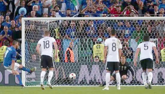 德国队在激烈的比赛中晋级欧洲杯决赛