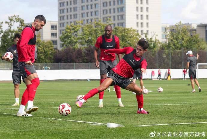 长春亚泰主场全取三分，积极保级的简单介绍