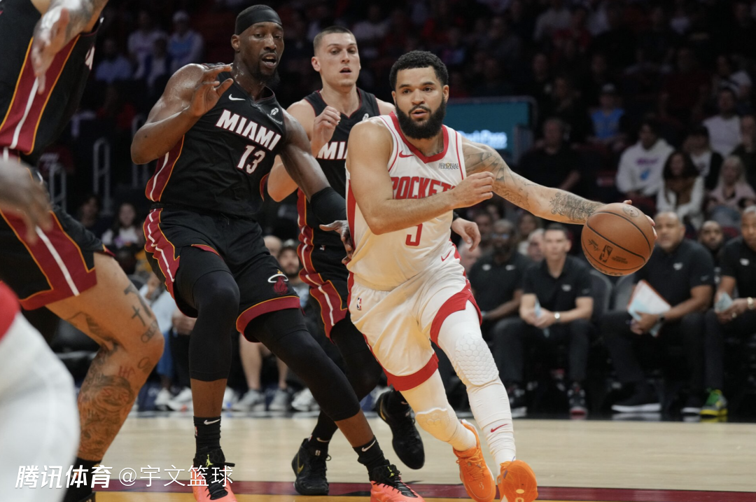 九游娱乐网页-火箭客场大胜骑士，取得四连胜