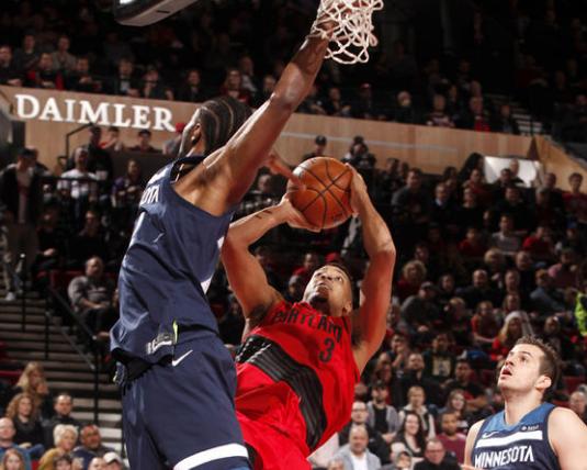 开拓者成功逆转森林狼升至西部前四