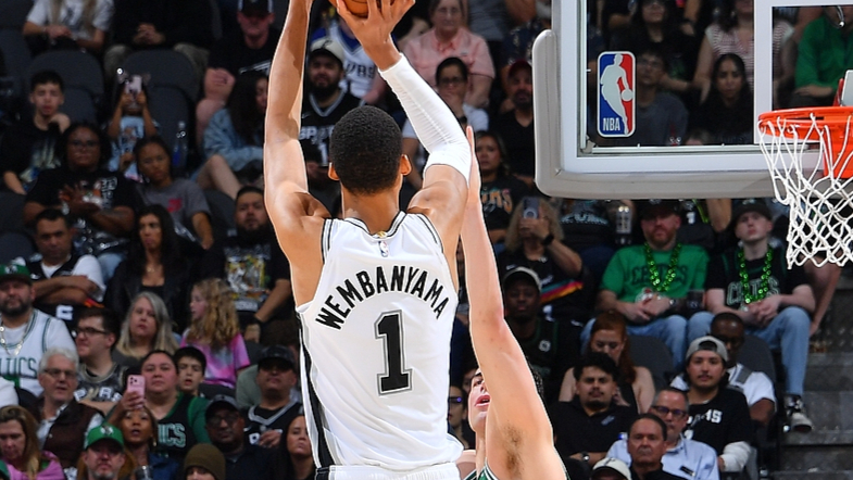 西亚卡姆爆发，凯尔特人末节带走广厦队